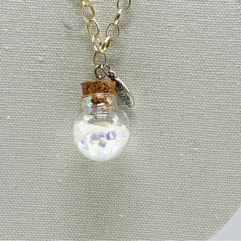 Hand Crafted imagine charm